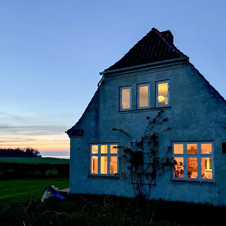 펜션 Former Railway Worker's House By Kragenaes Harbour Torrig