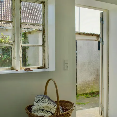 בית נופש Former Railway Worker's House By Kragenaes Harbour טוריג