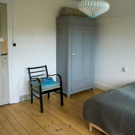 Former Railway Worker's House By Kragenaes Harbour * Torrig