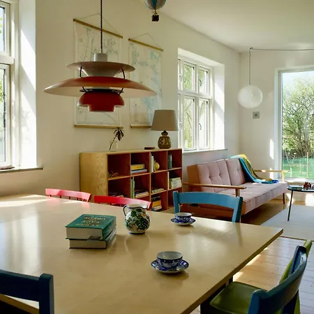 Former Railway Worker's House By Kragenaes Harbour *