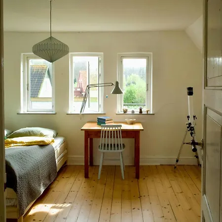 Former Railway Worker's House By Kragenaes Harbour Torrig